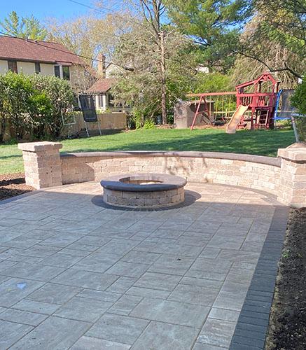 Built in fire pit and patio
