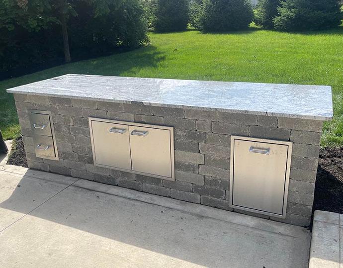 outdoor kitchen granite countertop