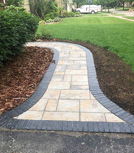 Paver walkway to front door with Beacon hill flagstone smooth pavers