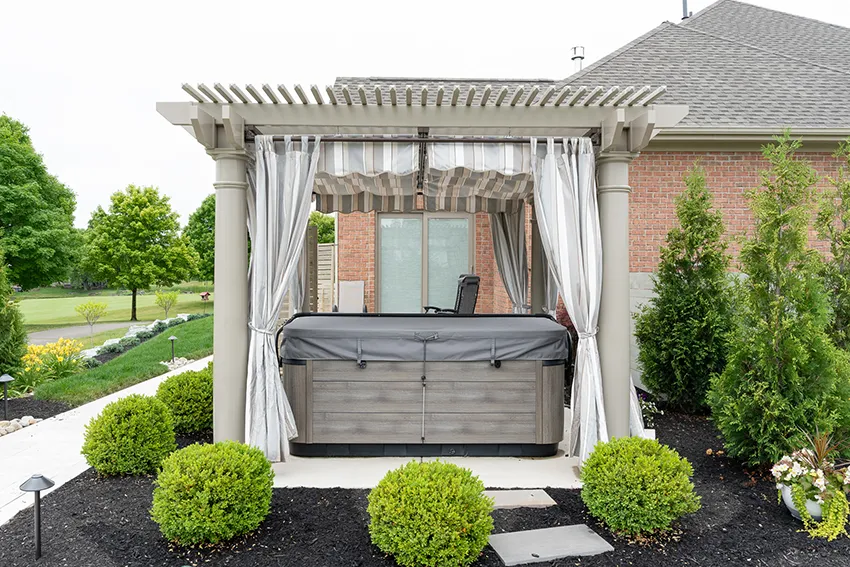 Vinyl%20Pergola%20over%20Hot%20tub