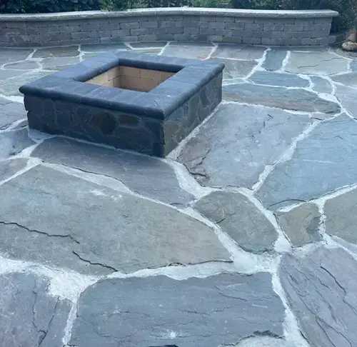 Flagstone%20patio%20Fire%20Pit