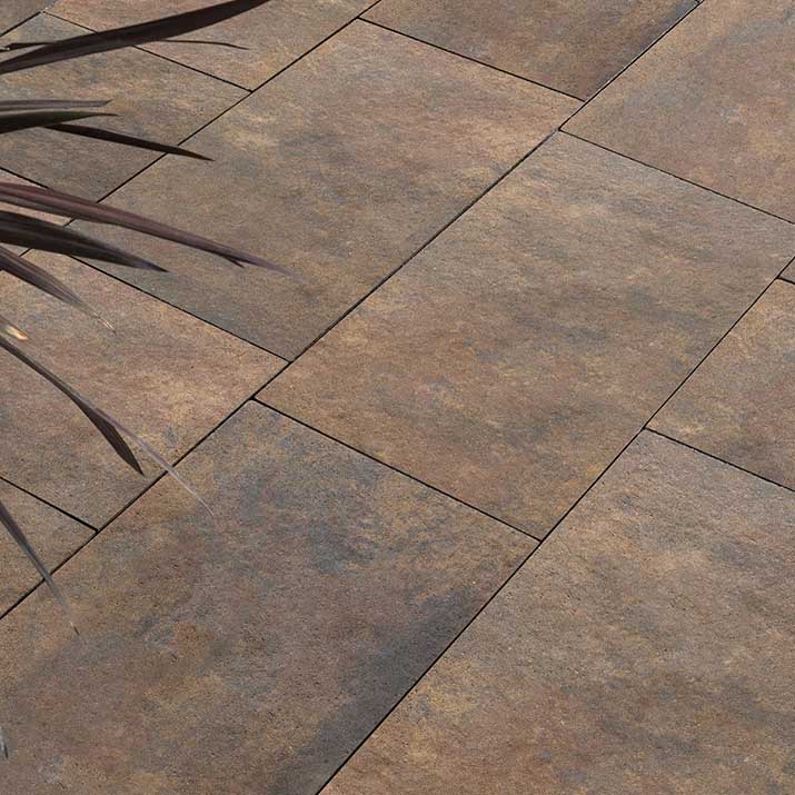 Boulevard paver patio