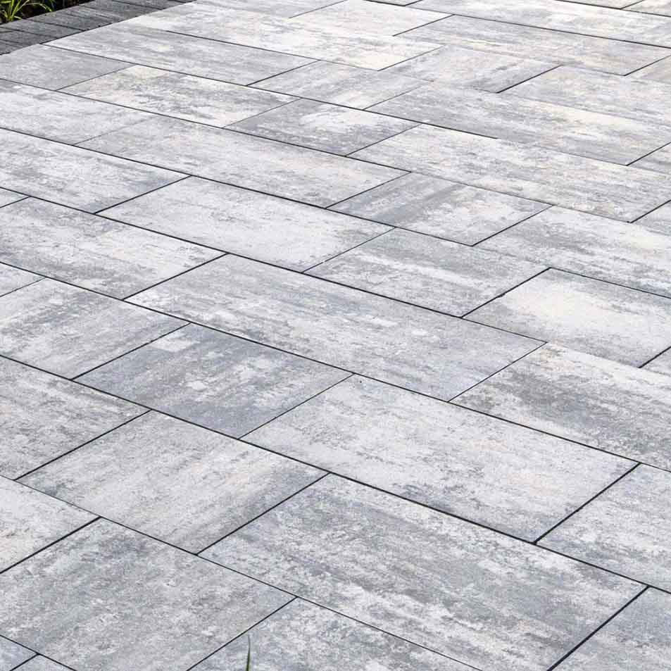 Paver patio installation boulevard unilock