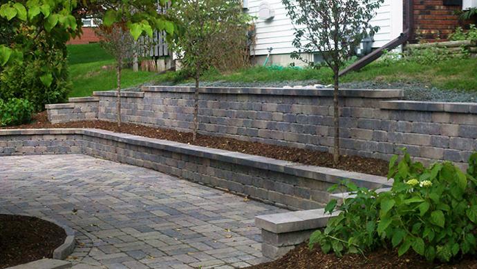 Brussels Dimensional Retaining Wall