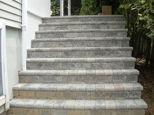 Brussels Dimensional Steps